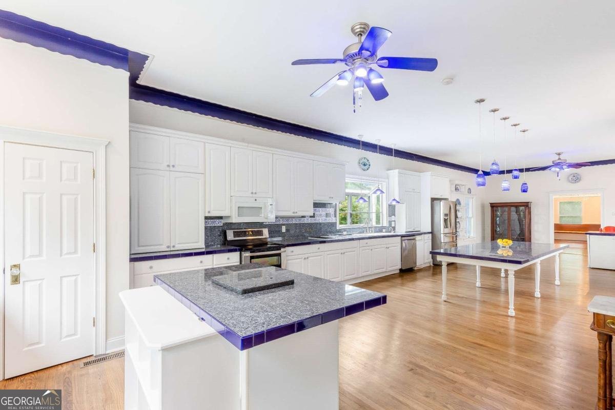 3109 Country Lake Drive Powder Springs - 30