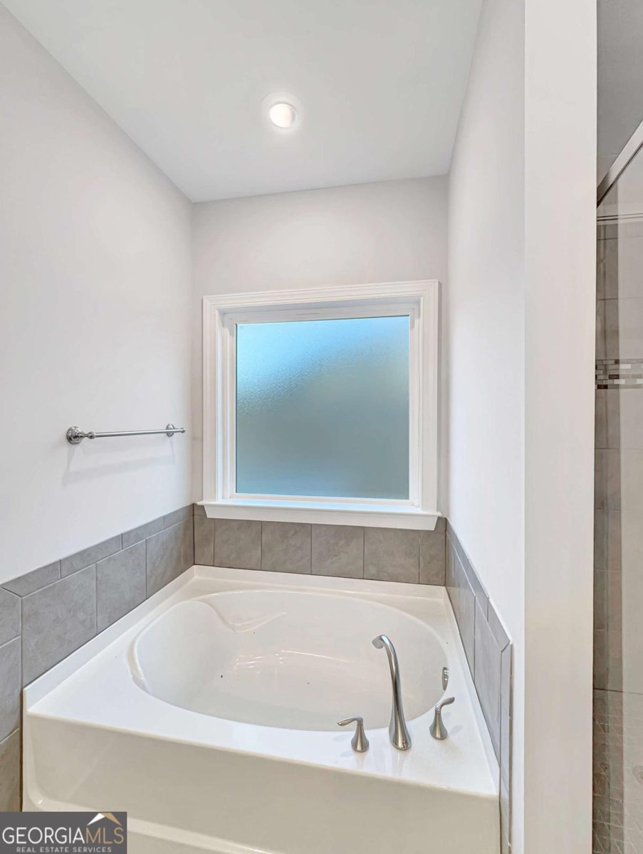 5331 Tuscany Drive Douglasville - 24