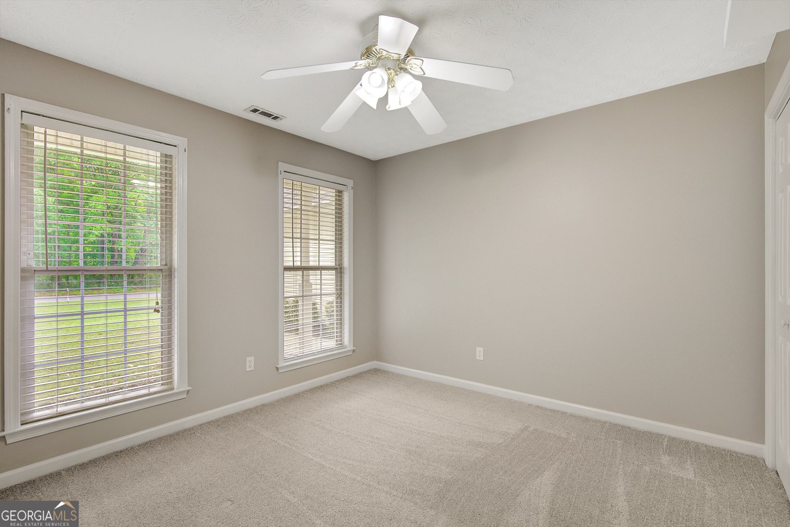 35 Wenham Lane Sharpsburg - 23