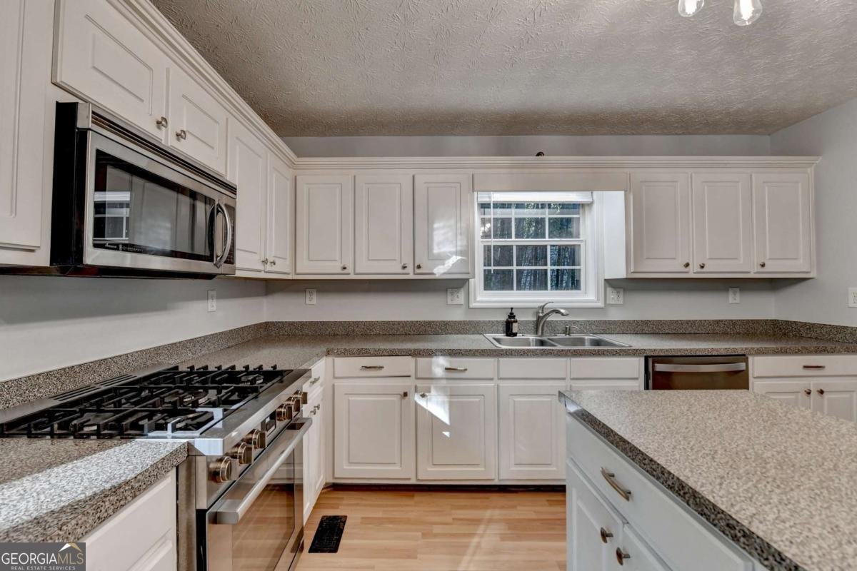 1635 Rushing River Way Suwanee - 8