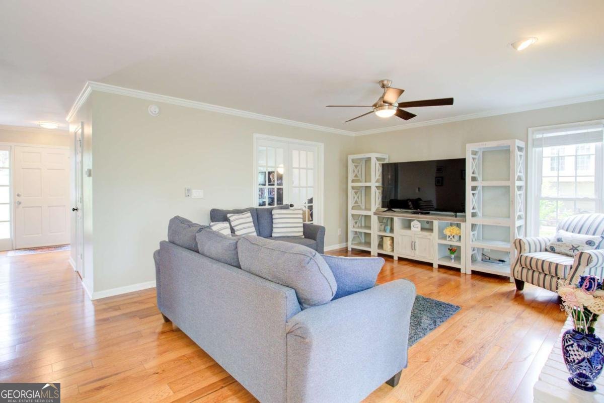 1812 Riverton Drive Suwanee - 10