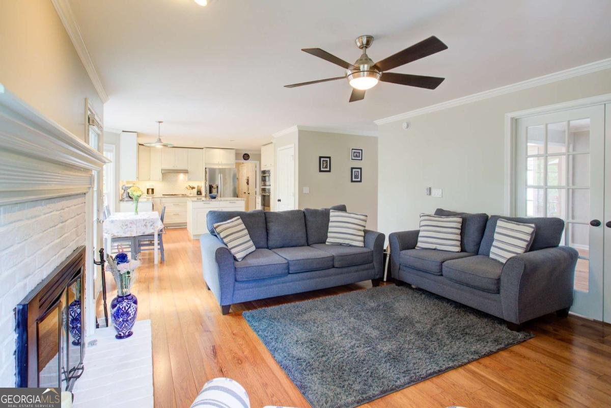 1812 Riverton Drive Suwanee - 11