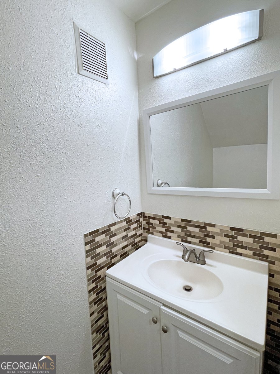 1812 Ashborough Circle Marietta - 11