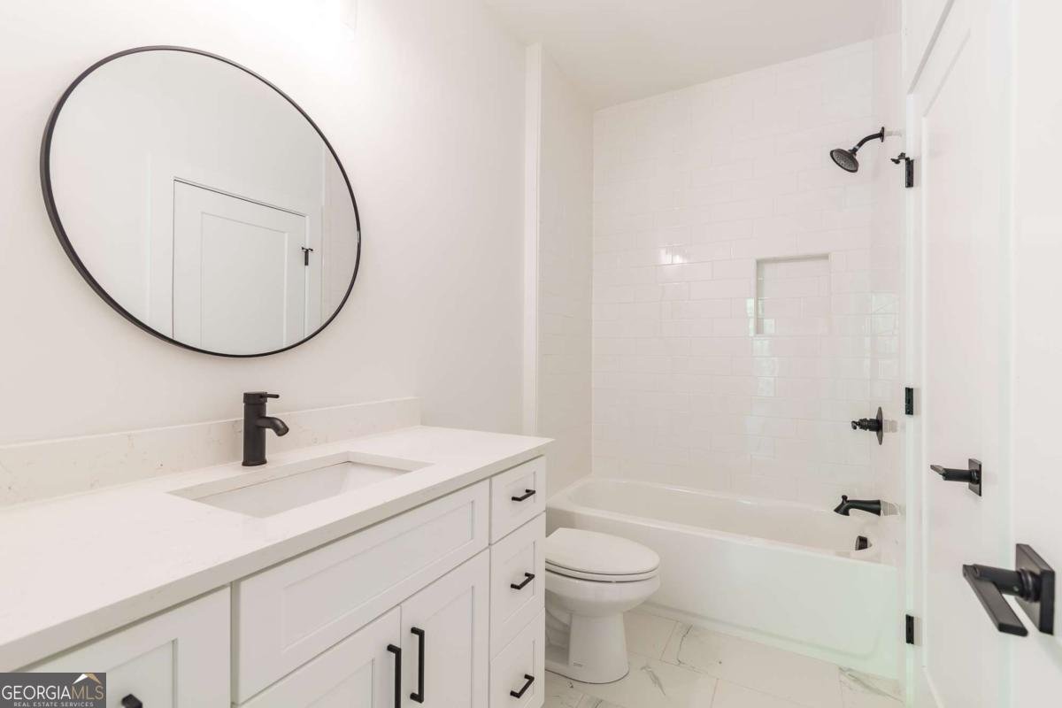 5975 Wellington Avenue Gainesville - 37