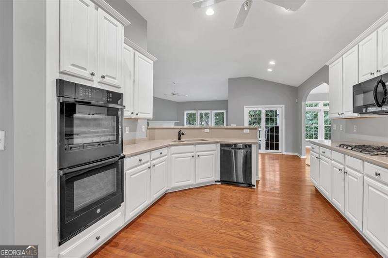 2825 HARBOR COVE Court Cumming - 13