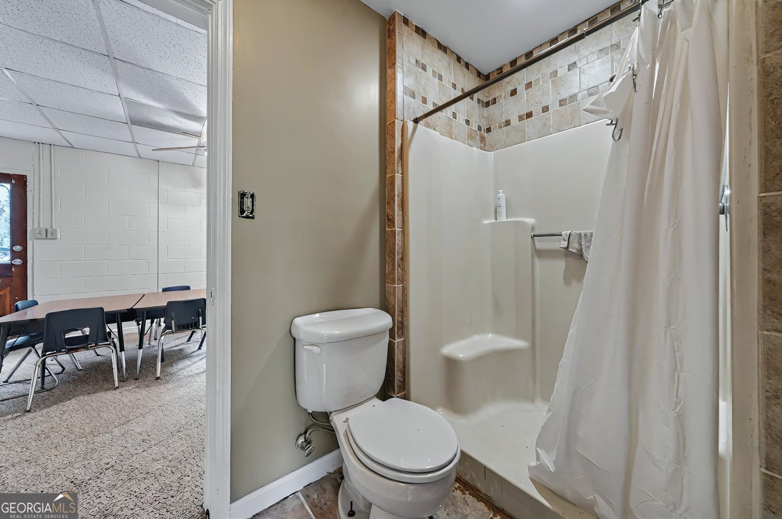 126 Rockingham Place Macon - 35