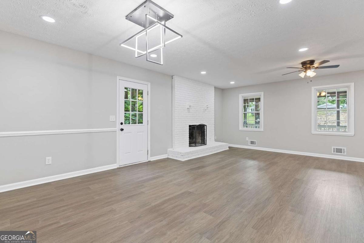 353 Old Rosser Road Stone Mountain - 16