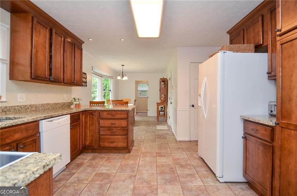 830 Montego Way Lilburn - 17