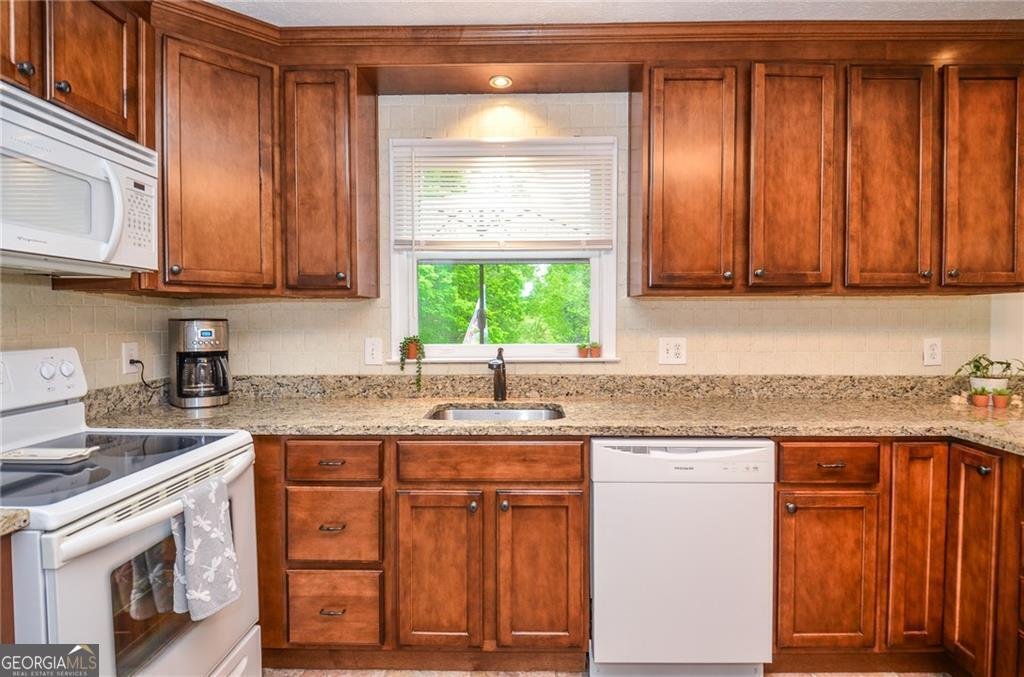 830 Montego Way Lilburn - 22