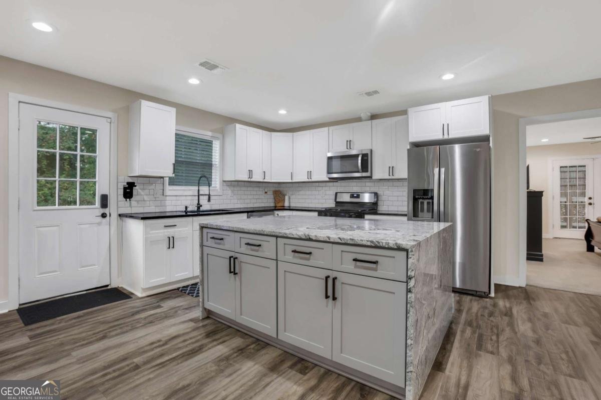 235 Holly Road Atlanta - 8