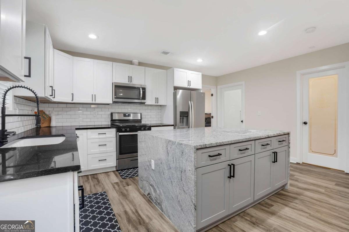 235 Holly Road Atlanta - 9
