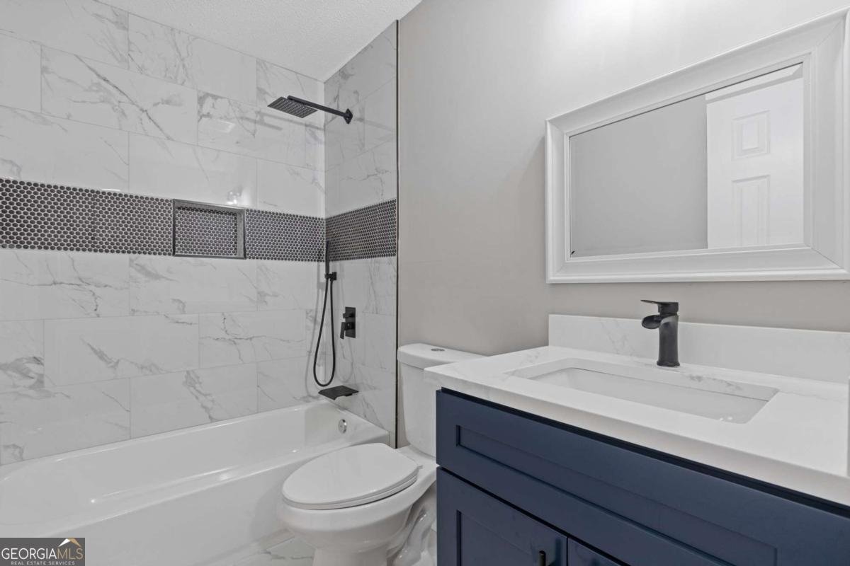 7074 Ravenwood Lane Lithonia - 17