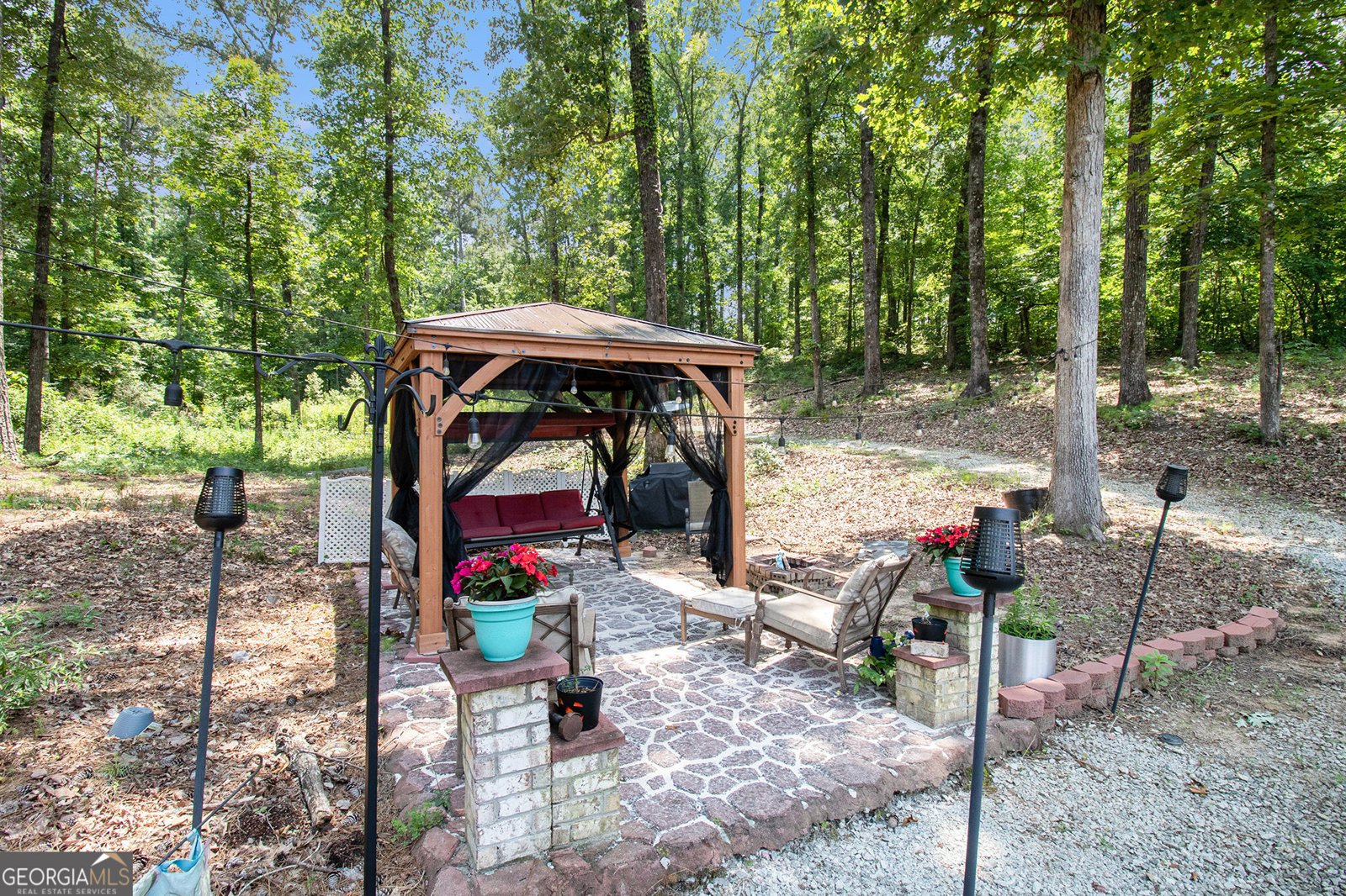 2425 Wild Oak Court Stockbridge - 41