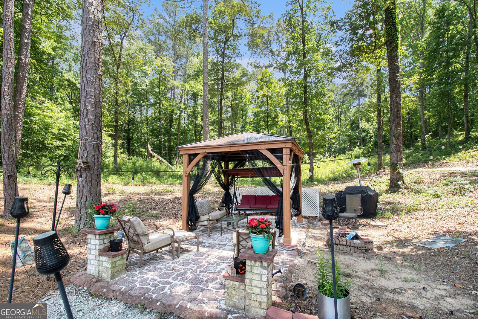 2425 Wild Oak Court Stockbridge - 42
