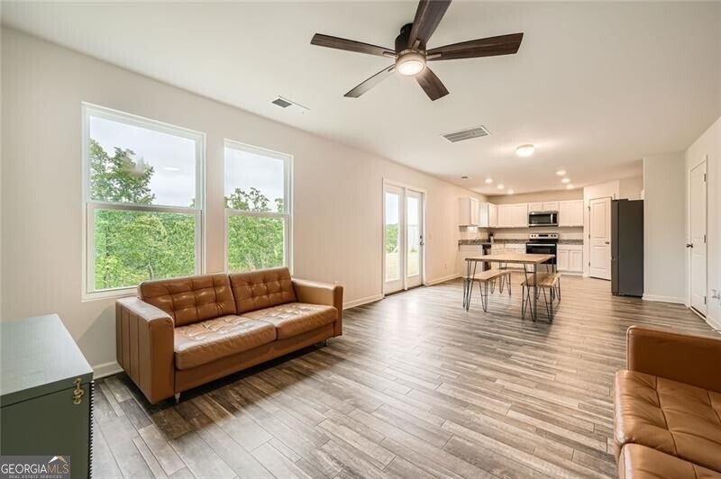 33 Oxford Lane Kingston - 1