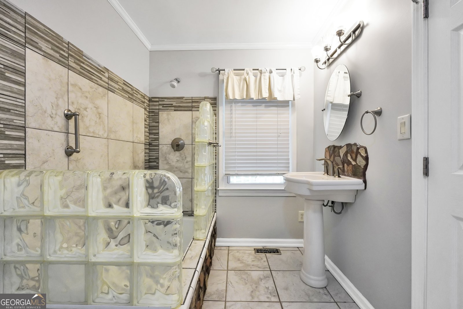 701 Mask Road Brooks - 40