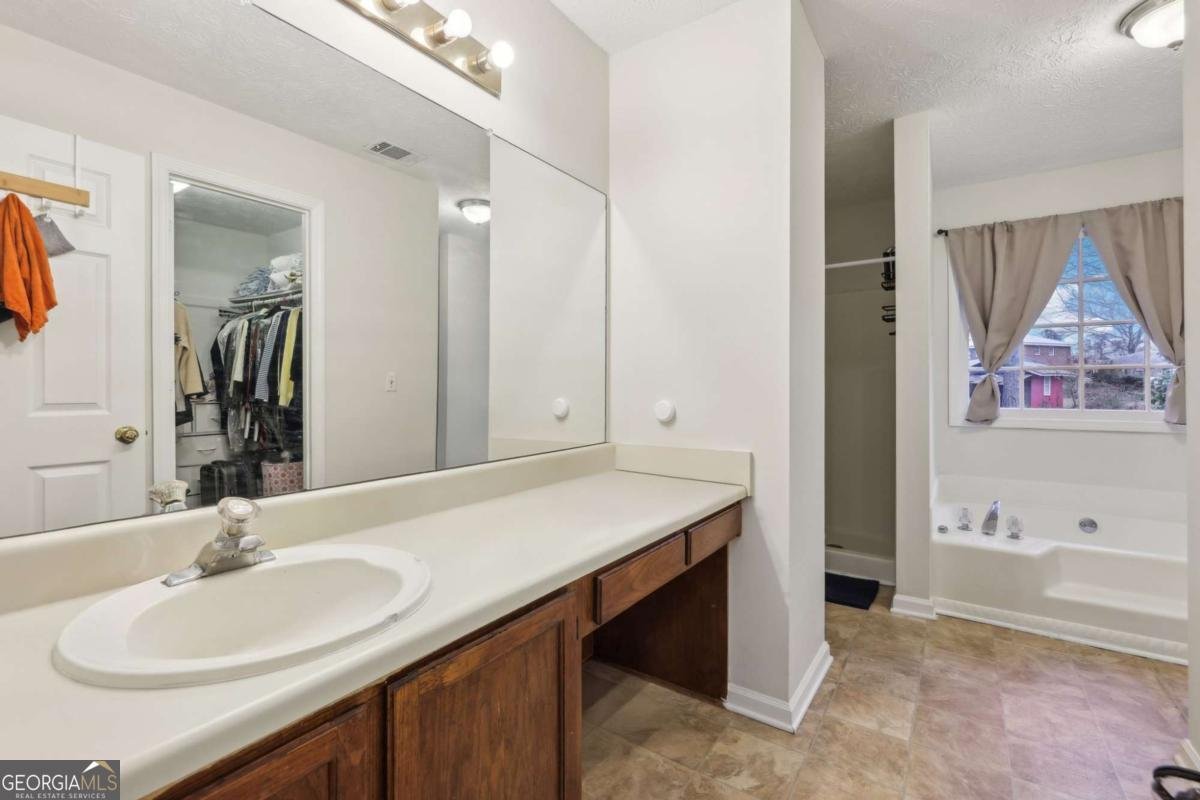 1031 Bettina Court Mableton - 16