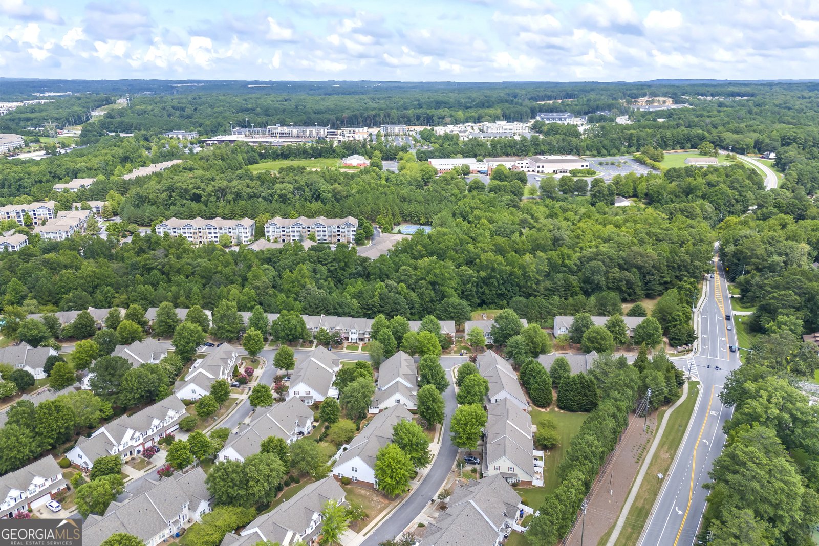 2331 Suwanee Pointe Drive Lawrenceville - 24