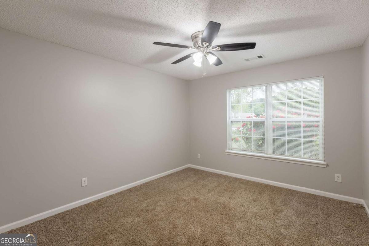 4045 Meadow Glen Way Fairburn - 23