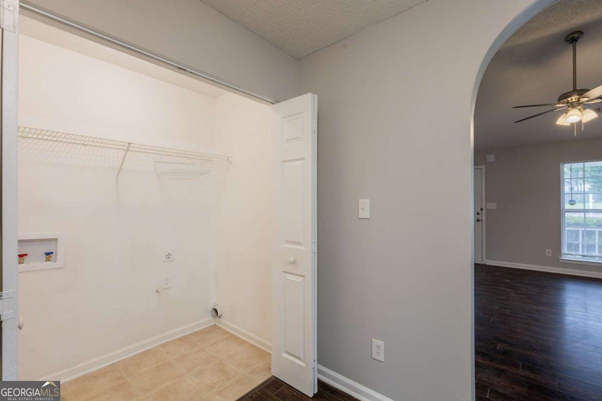 4045 Meadow Glen Way Fairburn - 29