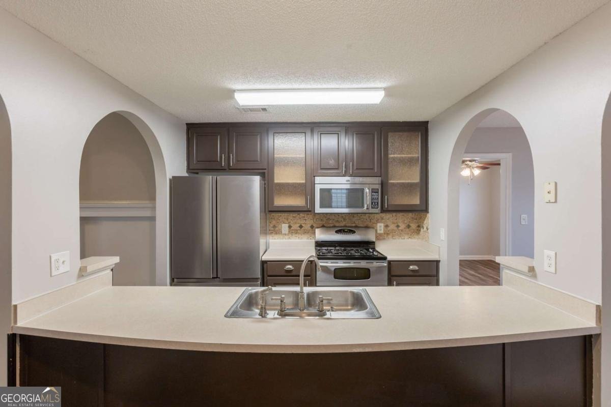 4045 Meadow Glen Way Fairburn - 4