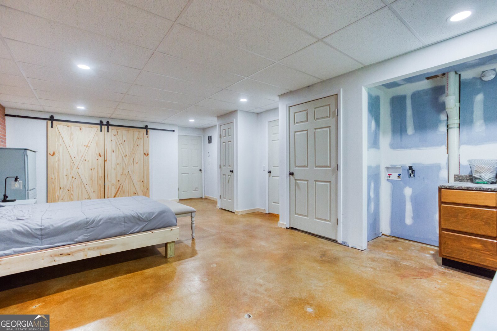 2334 Fisher Drive Loganville - 57