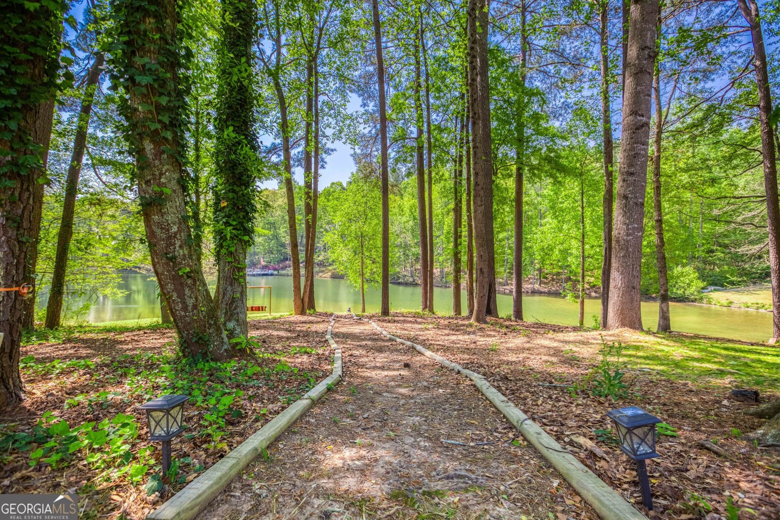 2334 Fisher Drive Loganville - 64