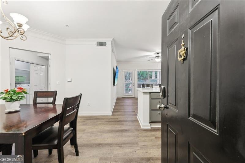 5559 Glenridge Drive Sandy Springs - 11