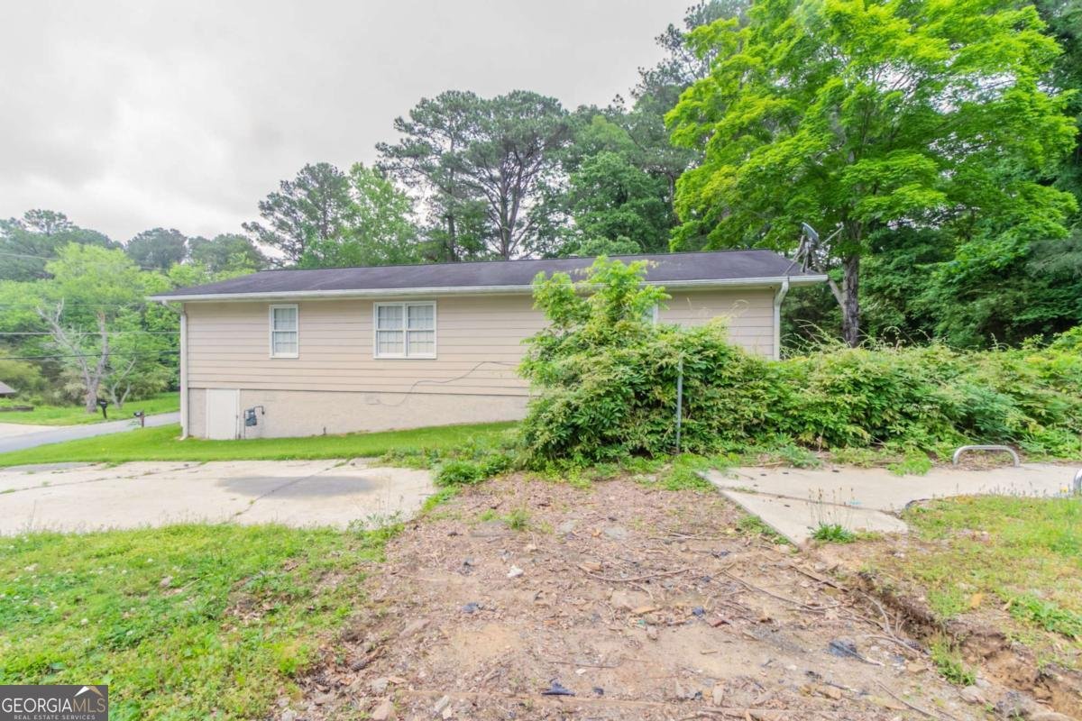 6255 Saddlewood Drive Lithonia - 33