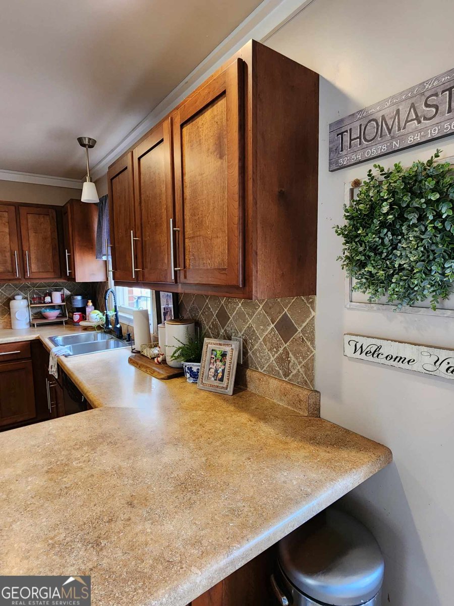 202 Garden Terrace Thomaston - 12
