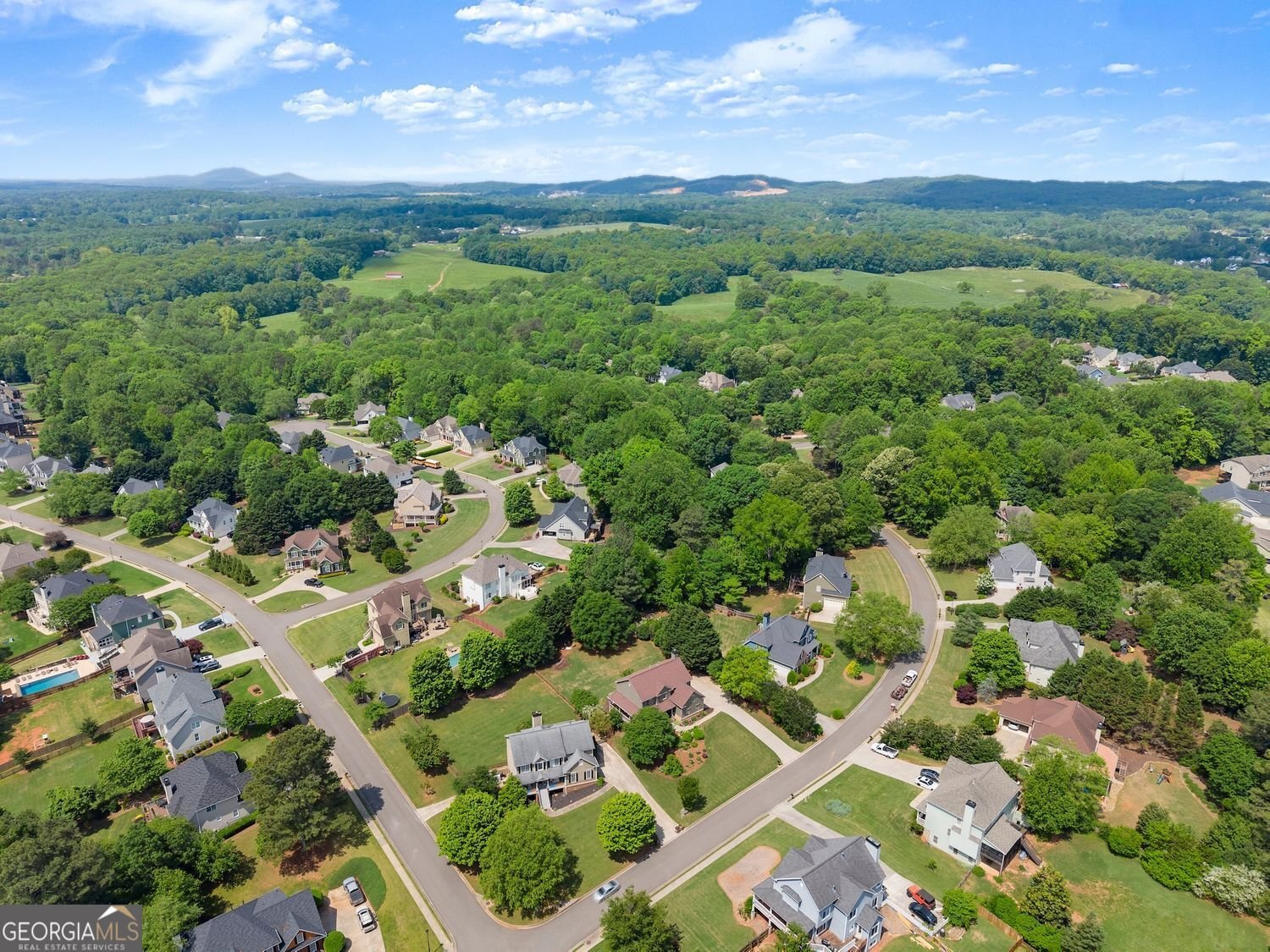 8815 Stone River Drive Gainesville - 67