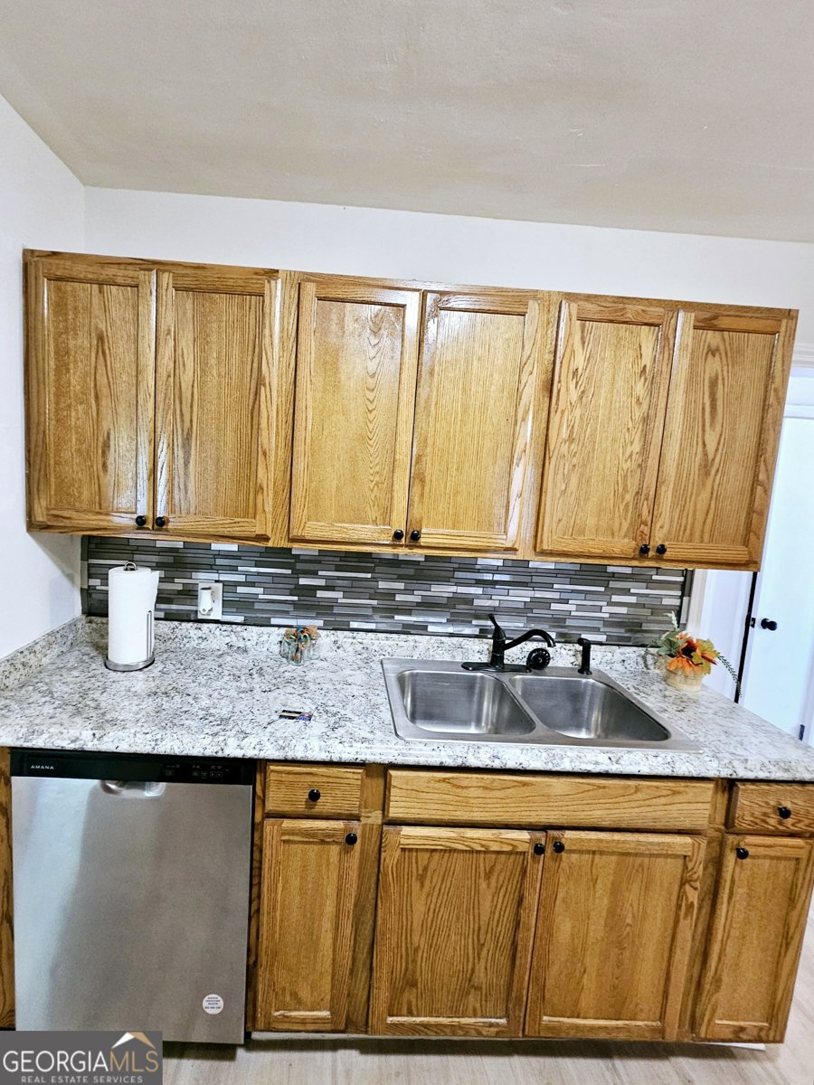 1151 Lamont Street Macon - 27