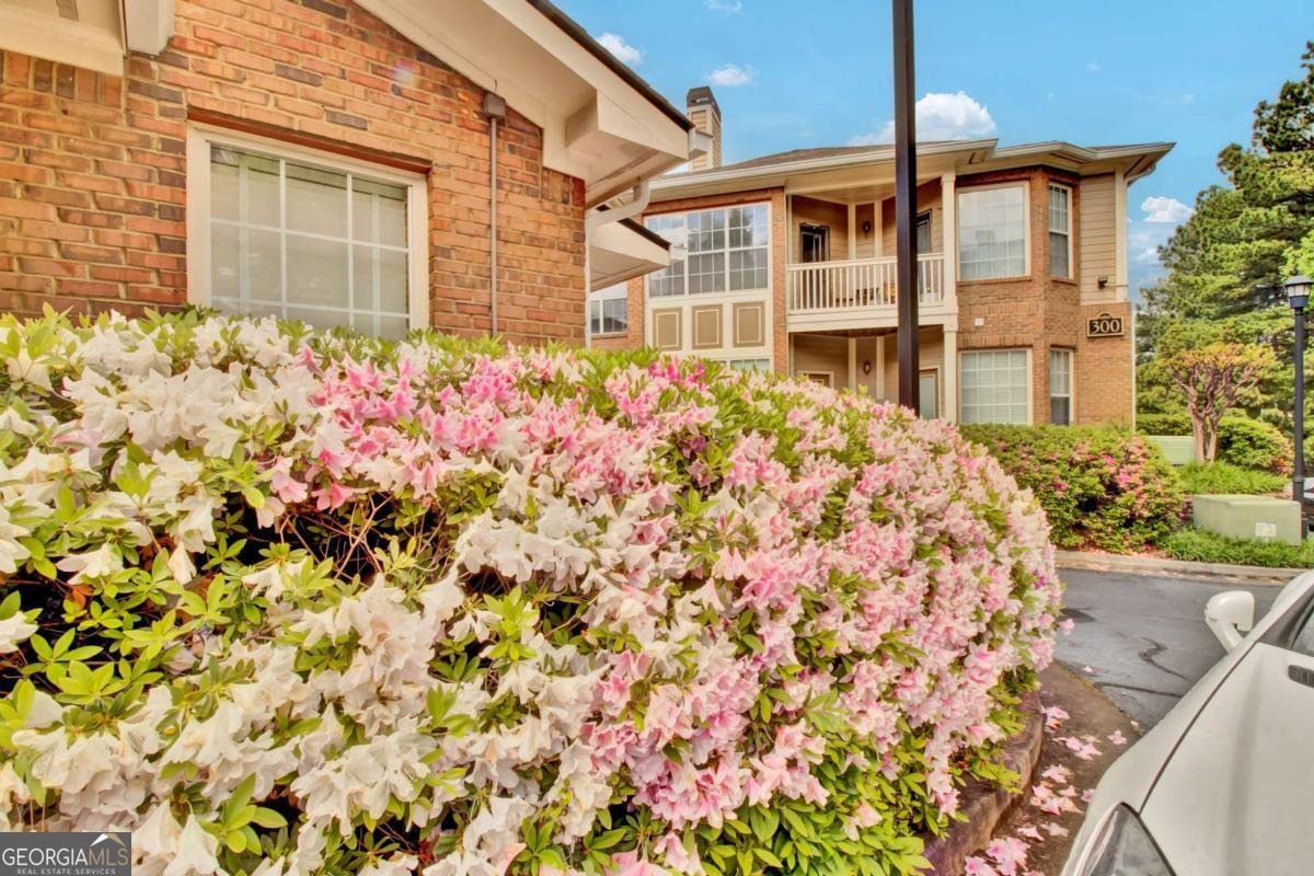 200 Renaissance Parkway Atlanta - 18