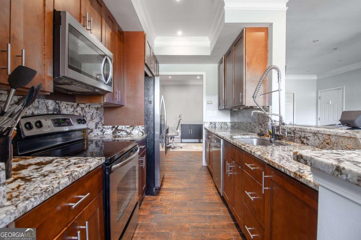 200 Renaissance Parkway Atlanta - 27