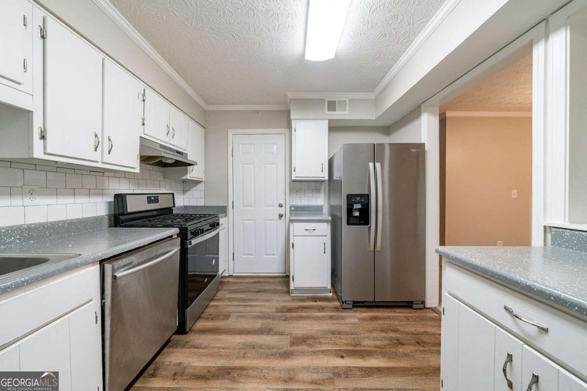 744 Brittany Court Stone Mountain - 2