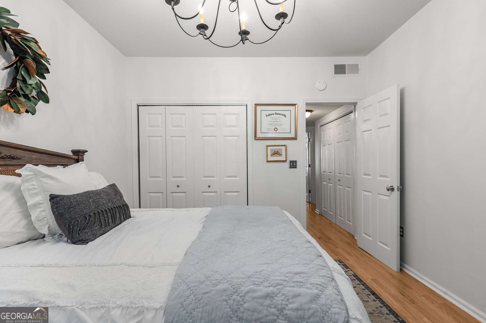 3675 Peachtree Road Atlanta - 25