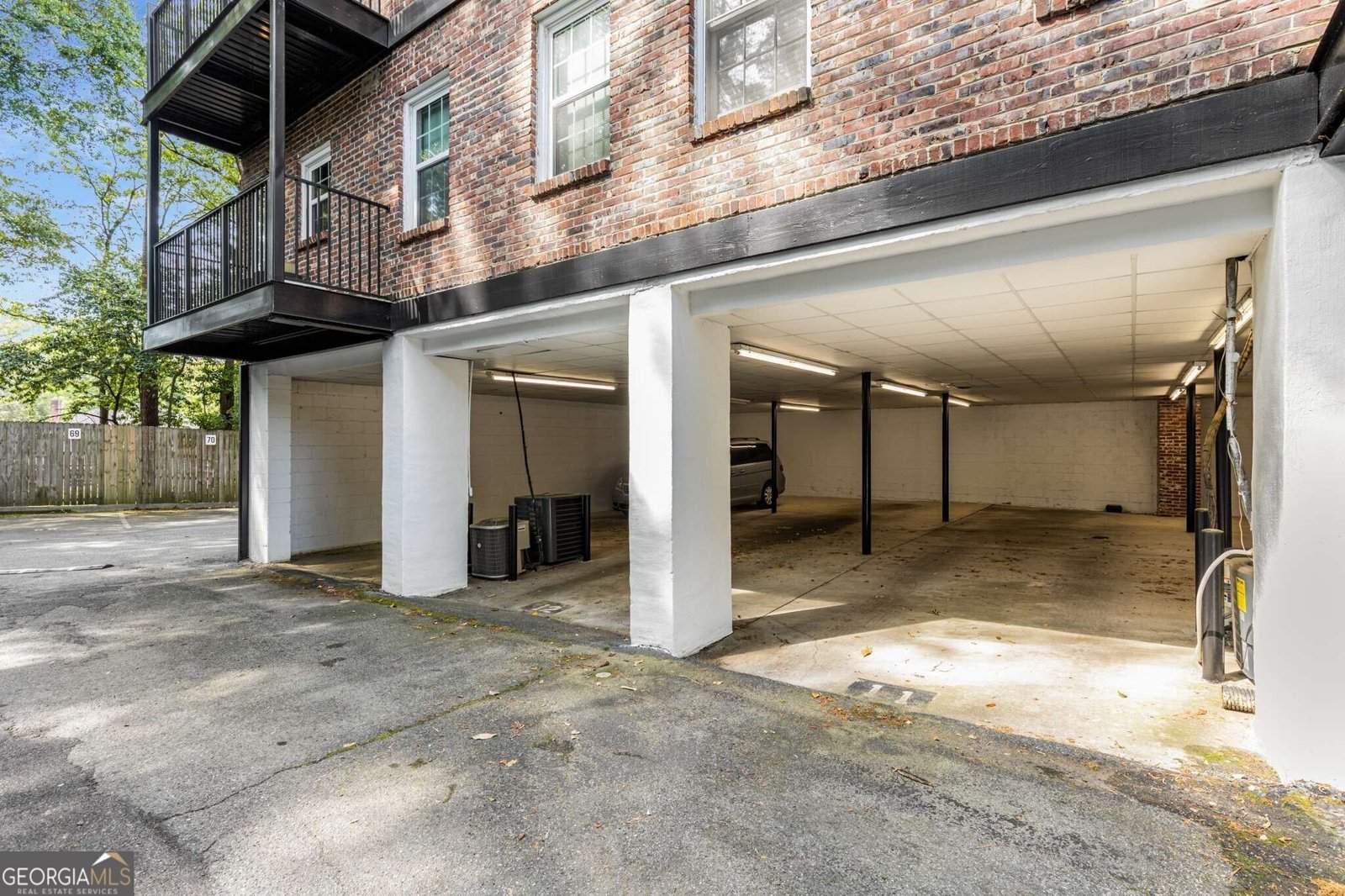 3675 Peachtree Road Atlanta - 31