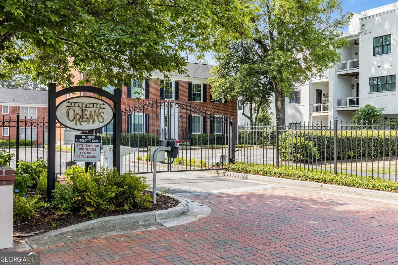 3675 Peachtree Road Atlanta - 33