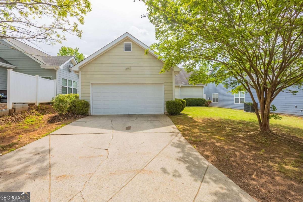 6053 Park Close Fairburn - 30