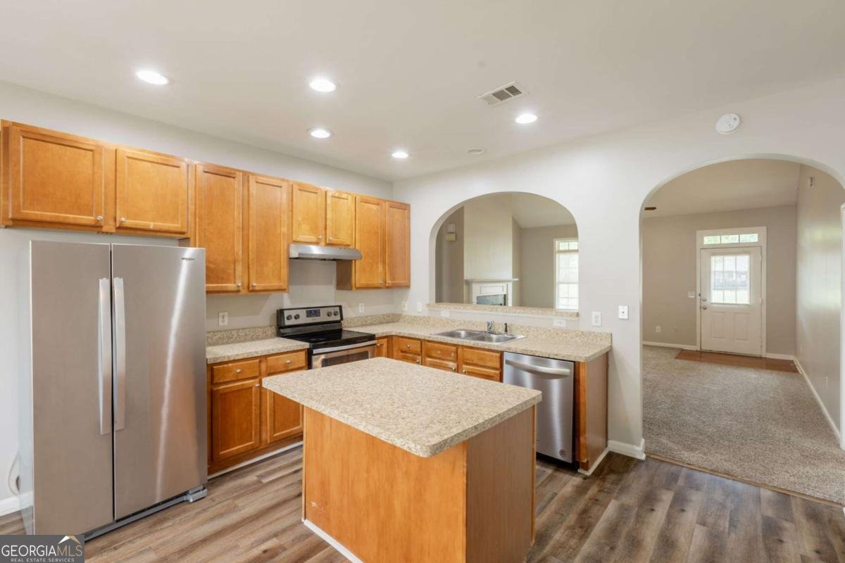 6053 Park Close Fairburn - 5