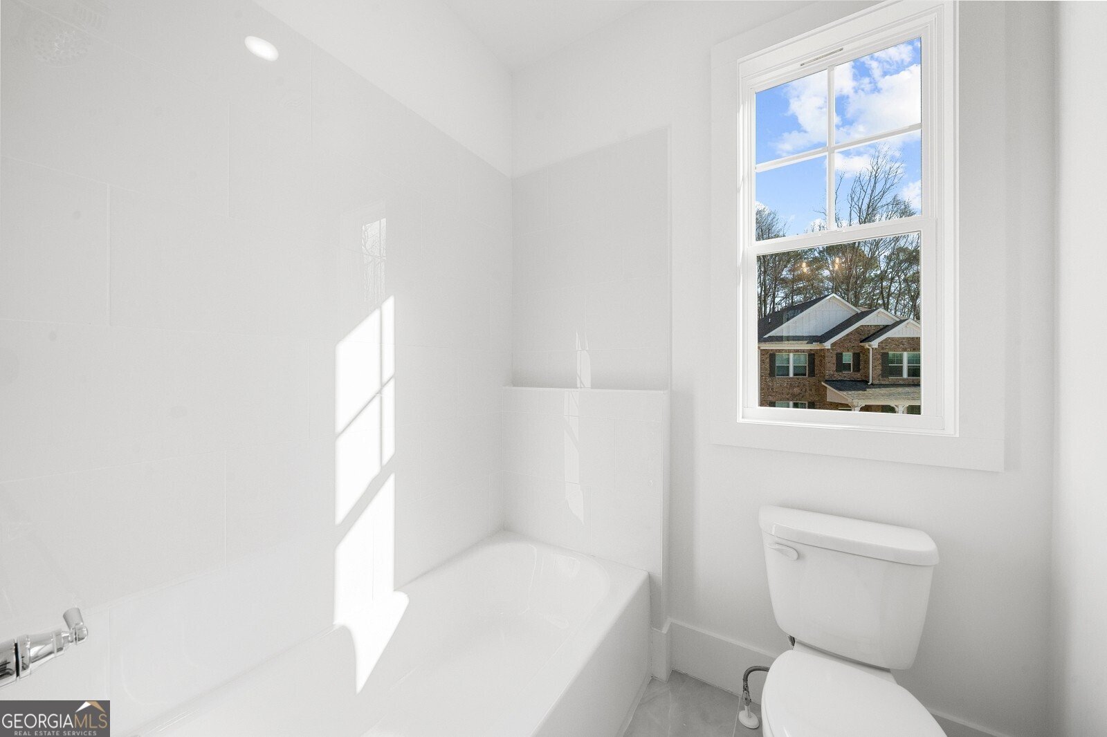 205 Carrington Point Canton - 48