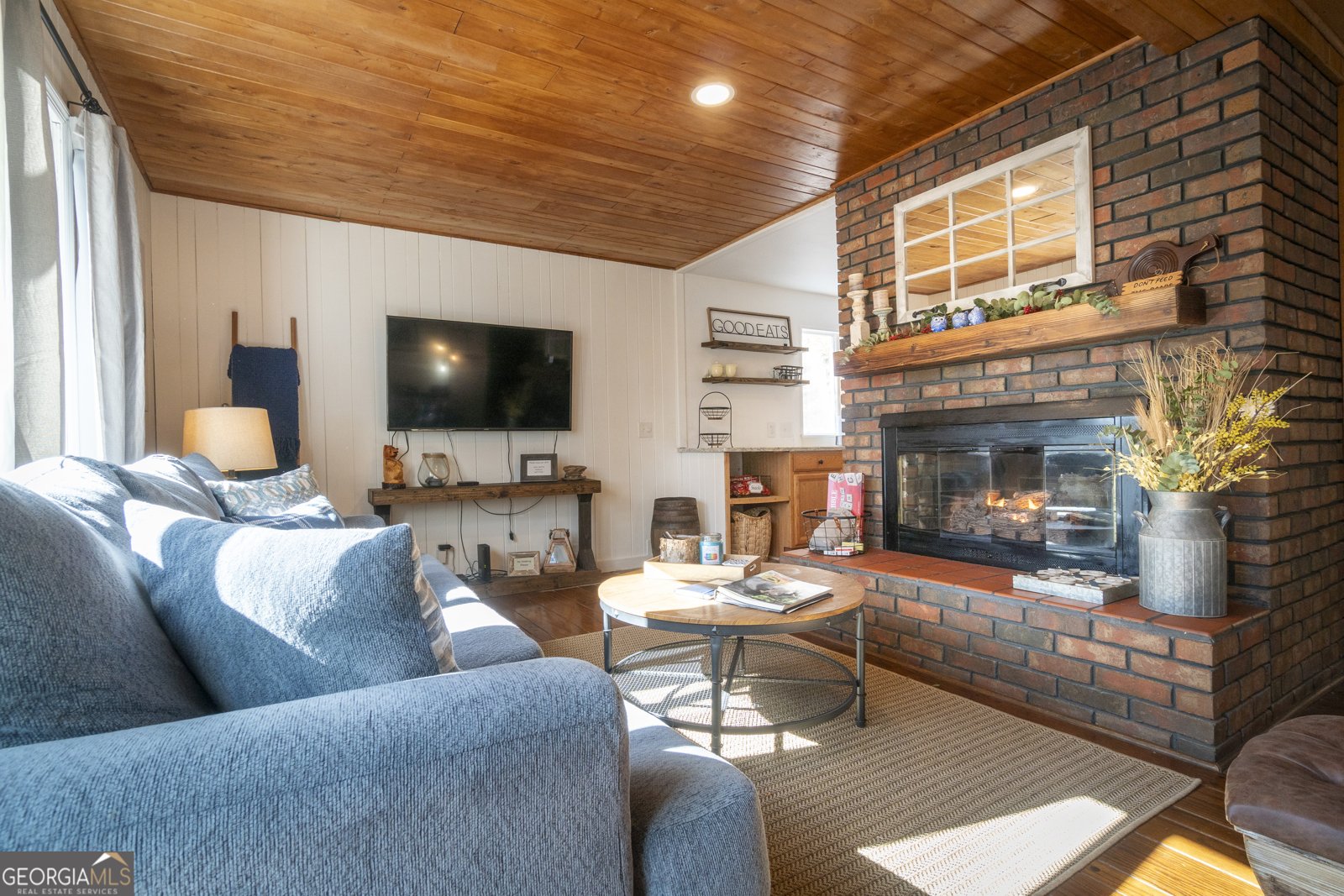 221 White Strasse Helen - 18