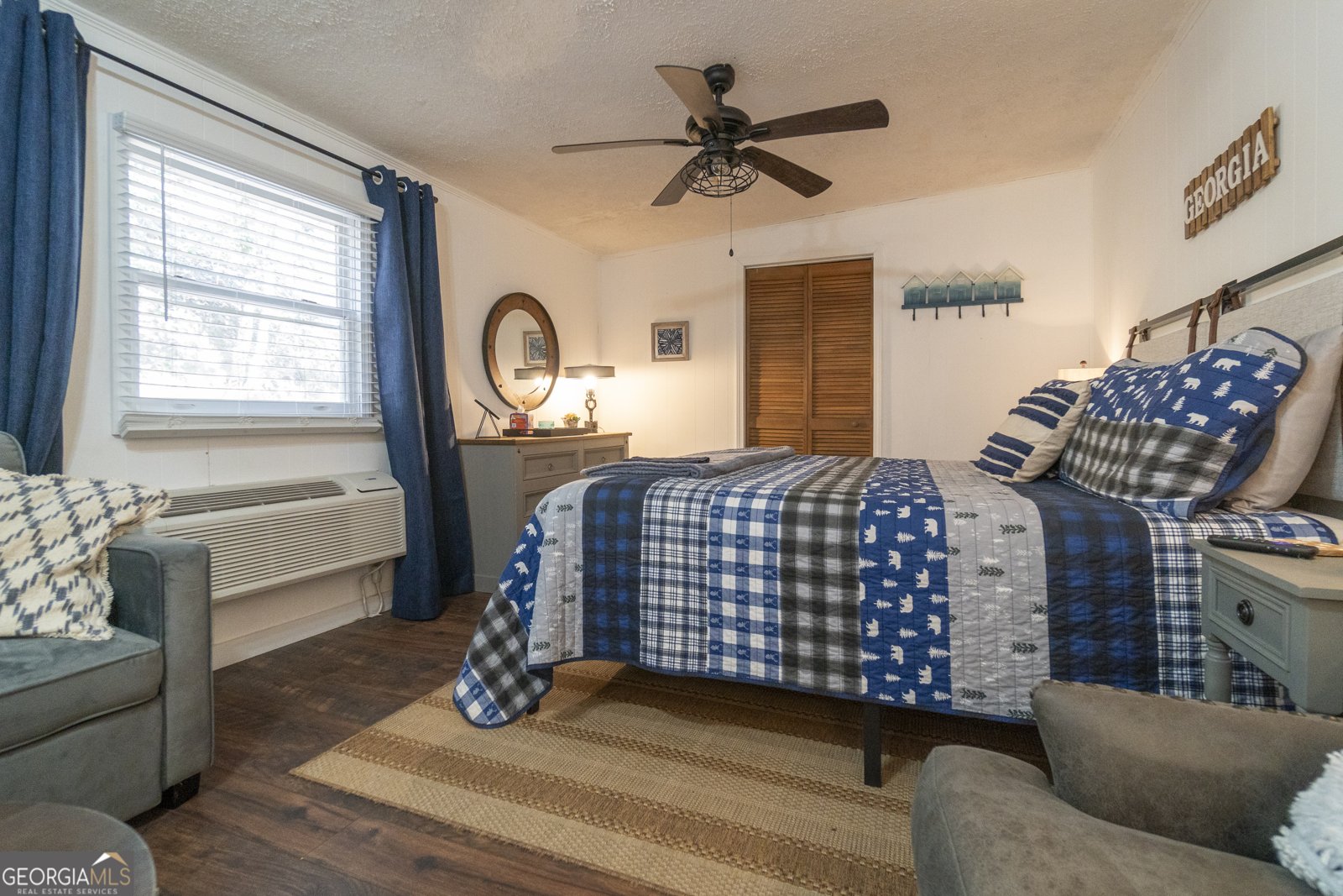 221 White Strasse Helen - 24