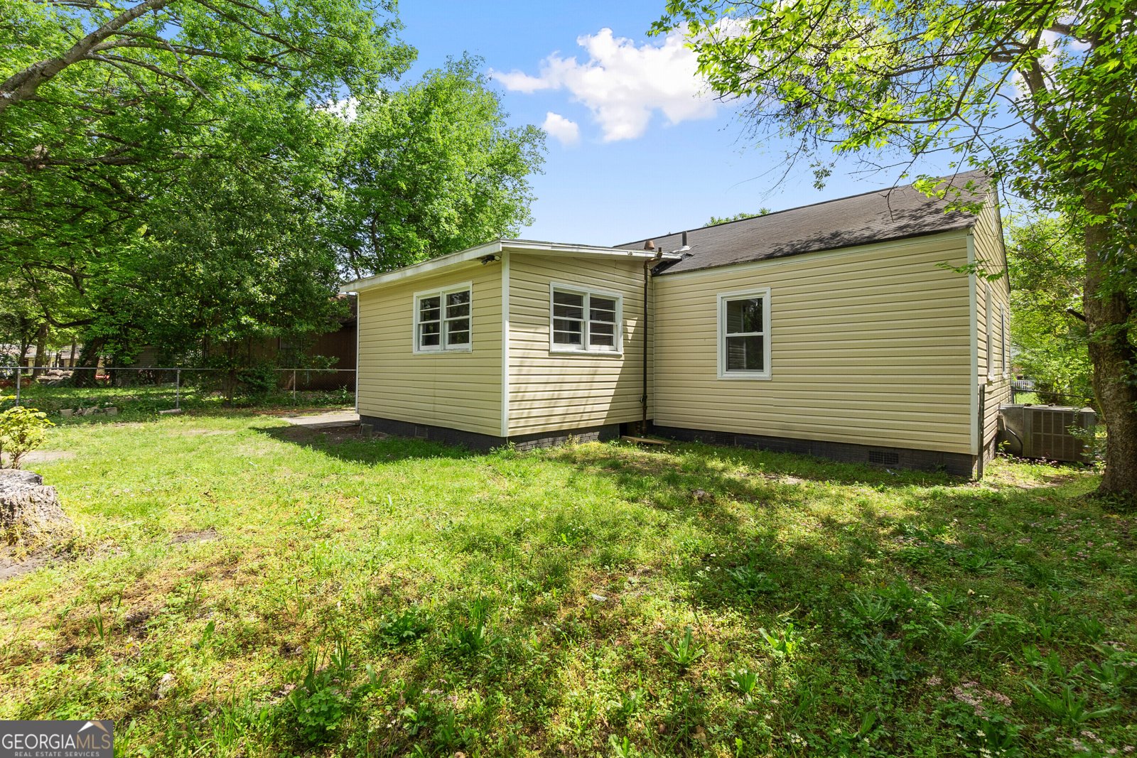 1227 Auburn Drive Macon - 35
