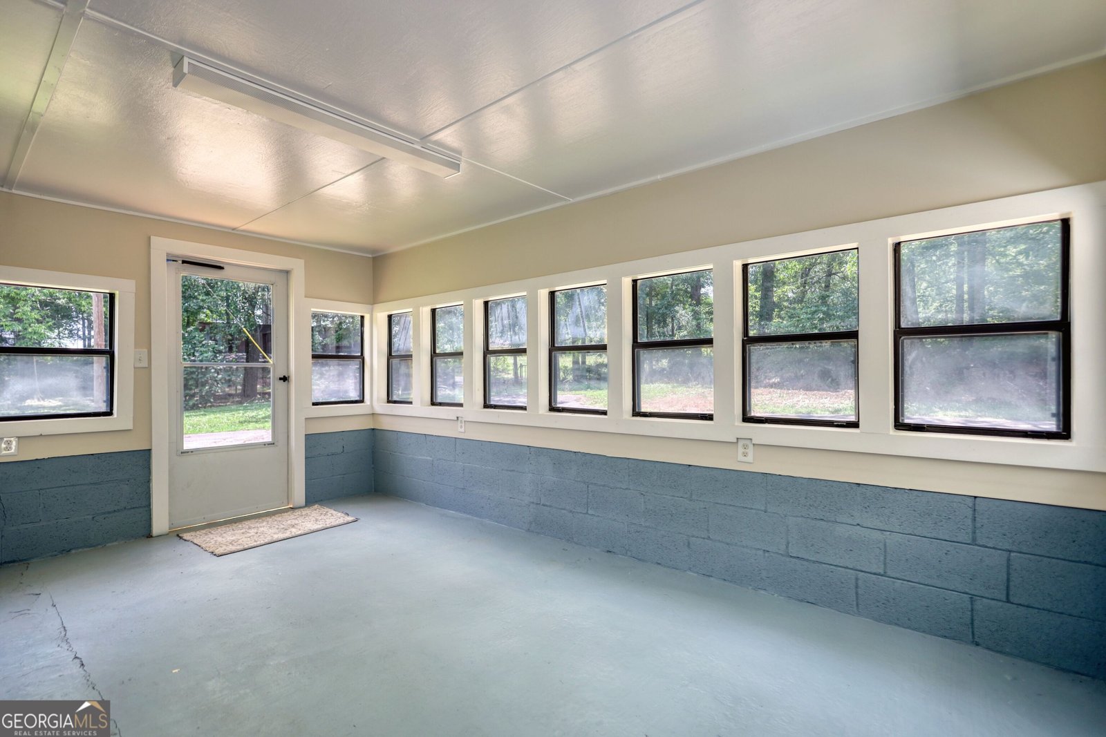 97 East Road Covington - 38