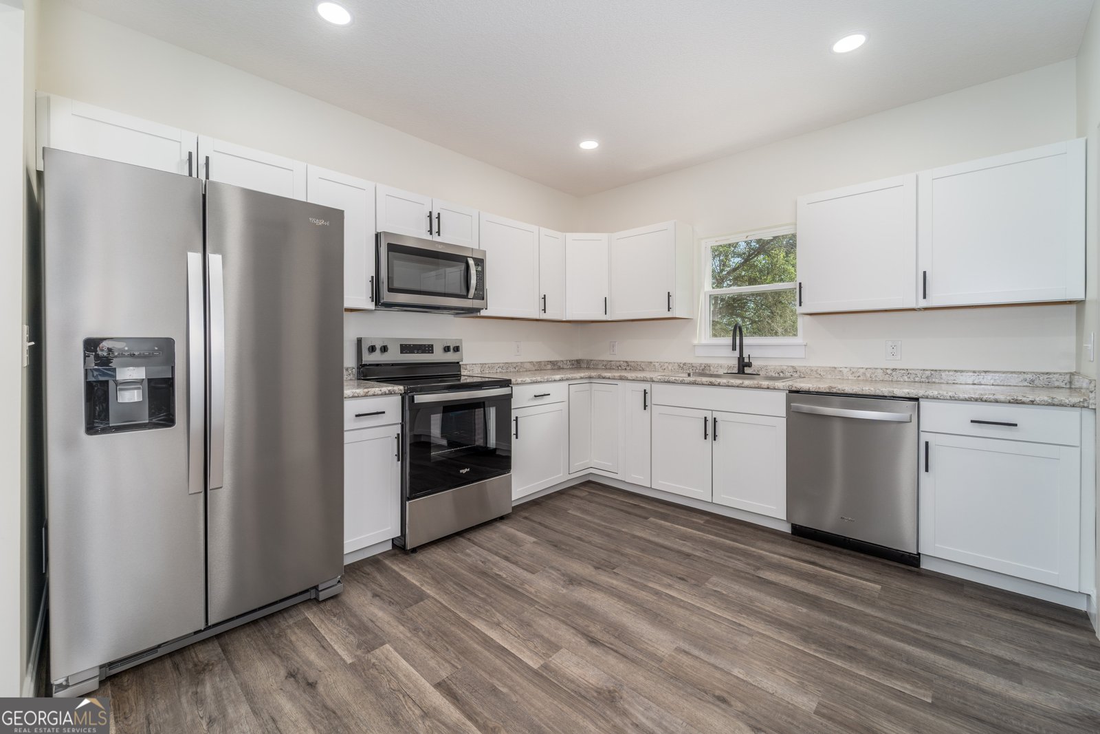 225 Strickland Ave. Blackshear - 14