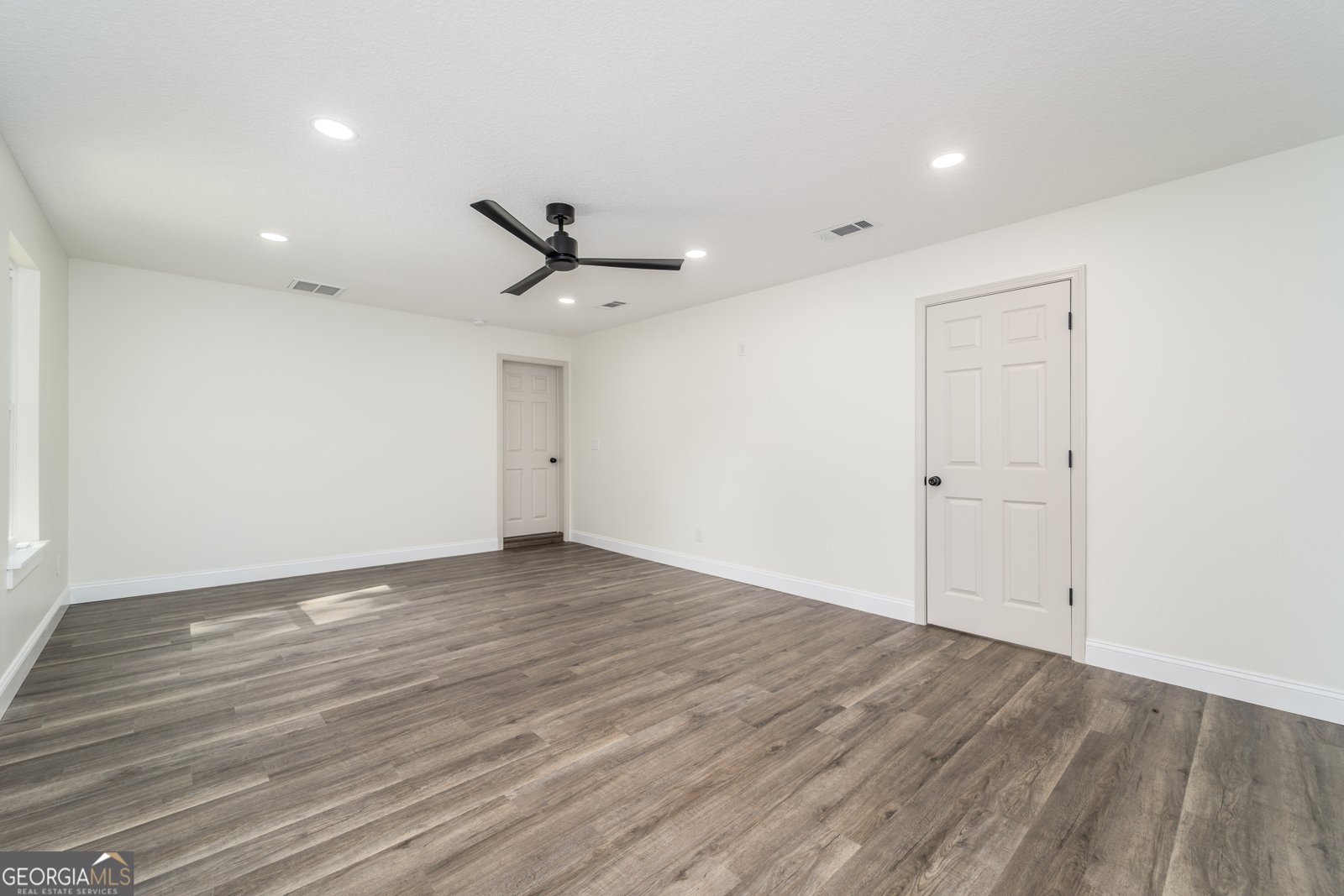 225 Strickland Ave. Blackshear - 27