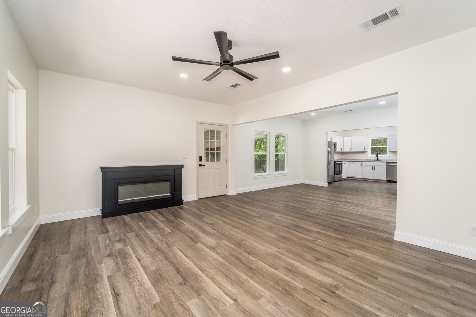 225 Strickland Ave. Blackshear - 9