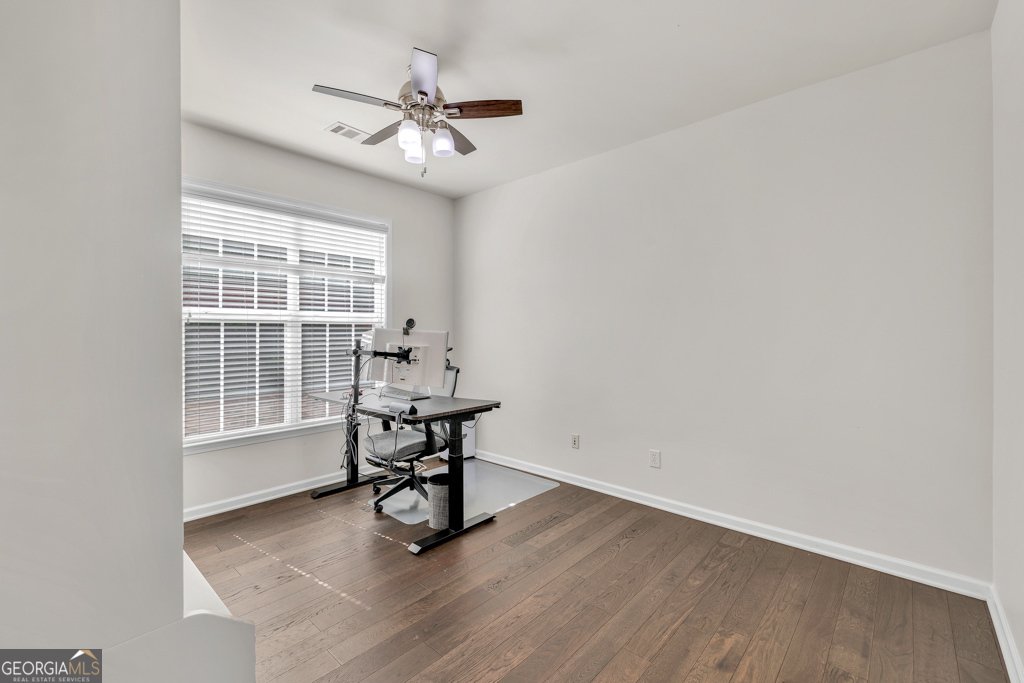 5008 Bethpage Drive Suwanee - 23