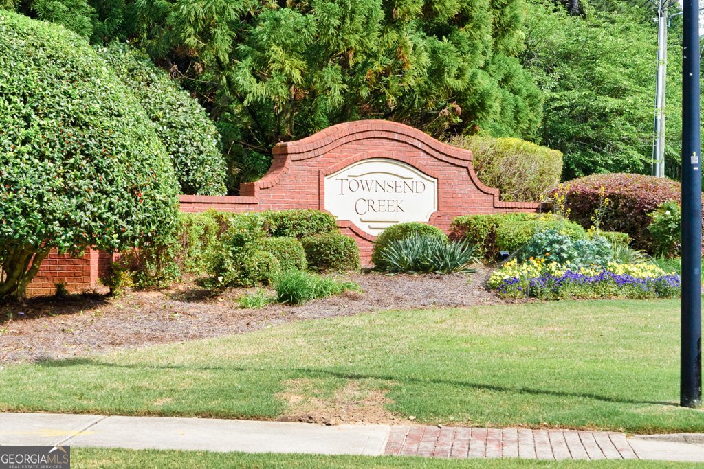 5008 Bethpage Drive Suwanee - 51